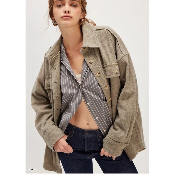 We The Free Tops - Free People We the Free Size Small Peached Twill Relax Shirt Jacket Green Combo